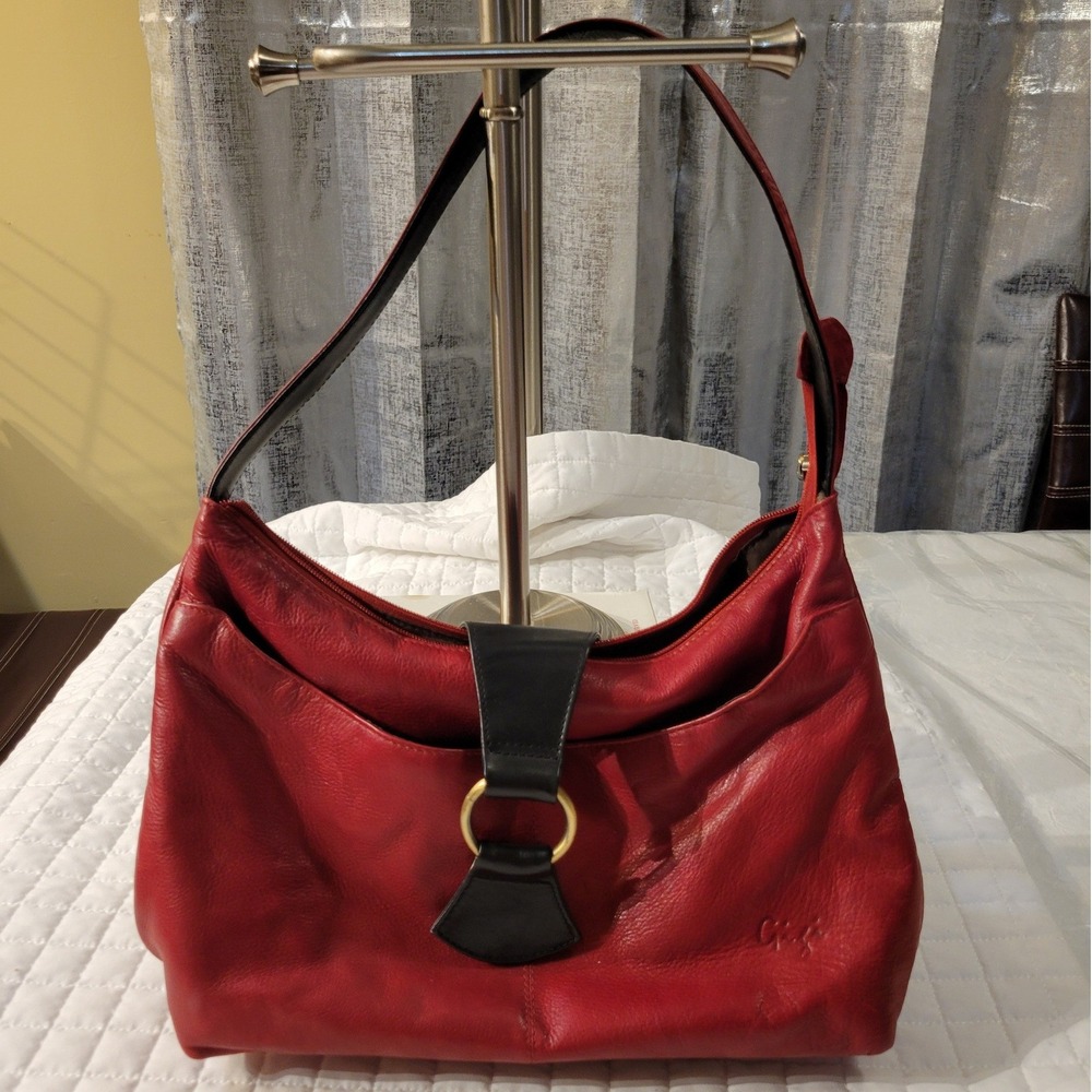 VTG GiGi New York‎ Red Hobo Shoulder Bag Black Brass Buckle Slouchy Soft Leather